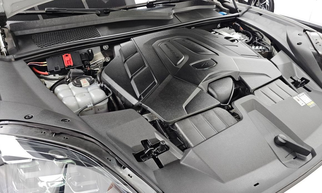 Porsche Cayenne 3.0 Coupe, 2024