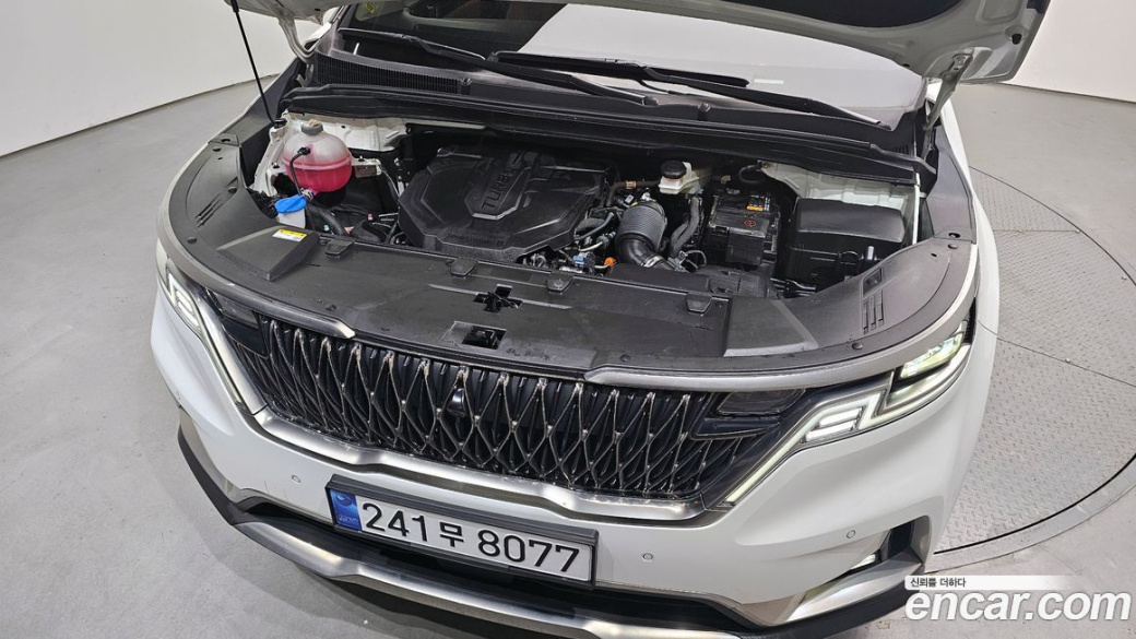 Kia Carnival 9-Seater Signature, 2023