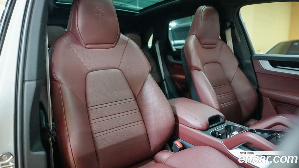Porsche Cayenne 3.0, 2024