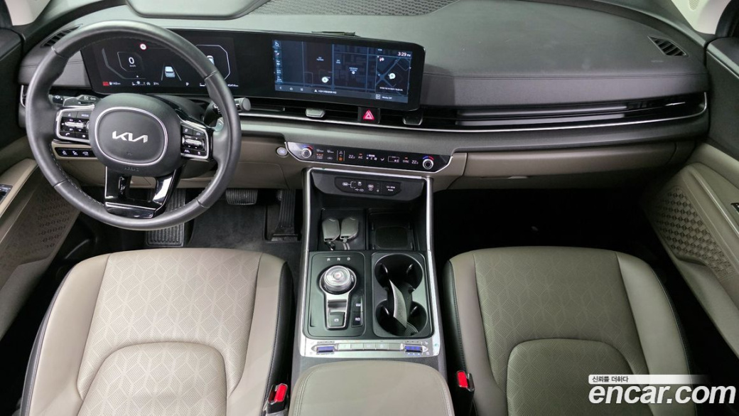 Kia Carnival 9-Seater Prestige, 2024