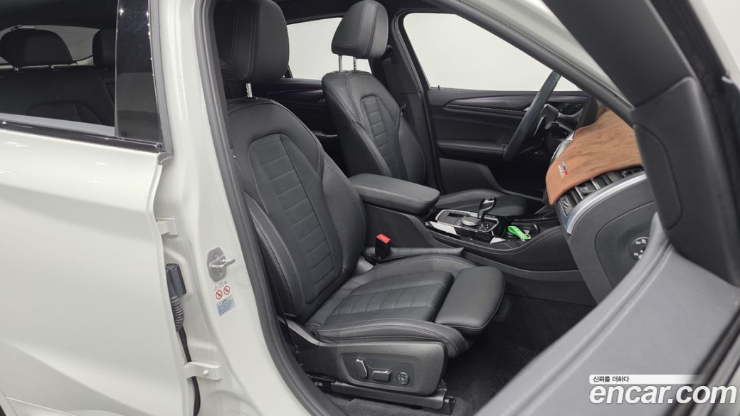 BMW X4 xDrive20i M Sport, 2024