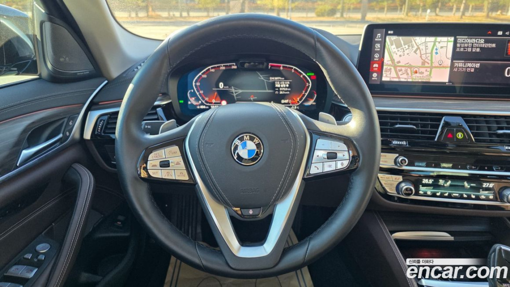 BMW 5-Series 530i xDrive Luxury, 2023