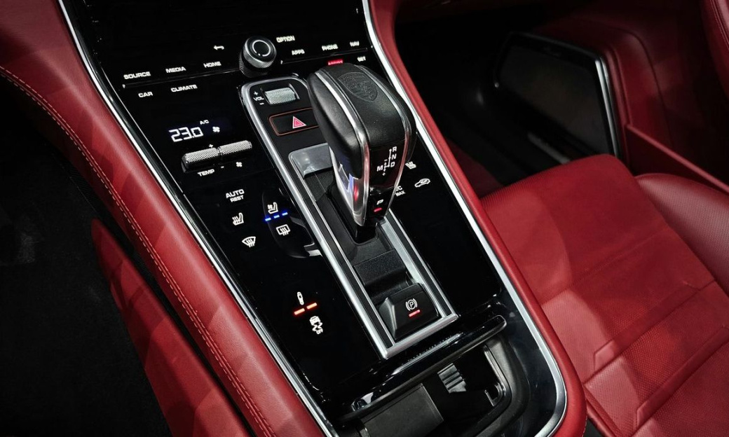 Porsche Panamera 4.0 Turbo S, 2021