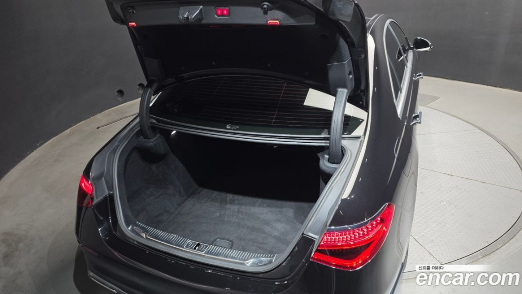 Mercedes-Benz S-Class S450L 4MATIC, 2023