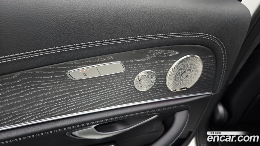 Mercedes-Benz E-Class E350 4MATIC AMG Line, 2023