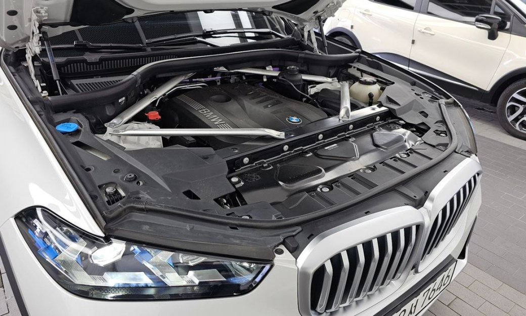 BMW X5 xDrive 40i xLine, 2024
