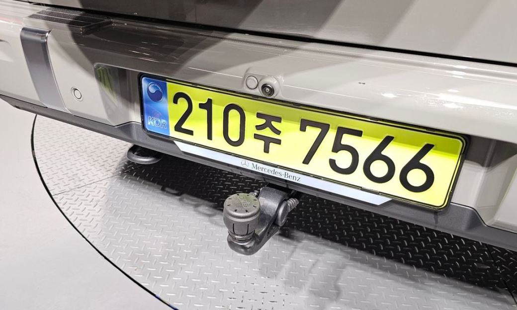 Mercedes-Benz G-Class G450d Manufaktur, 2025