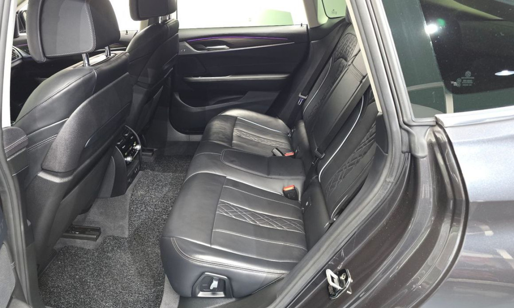 BMW Gran Turismo 620d Luxury, 2022