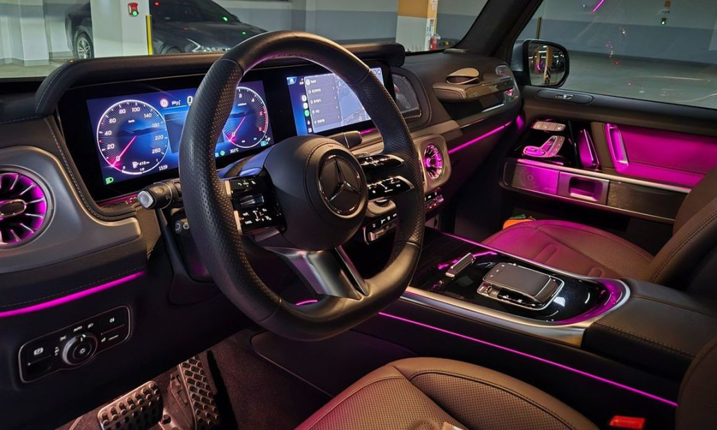 Mercedes-Benz G-Class G450d, 2025
