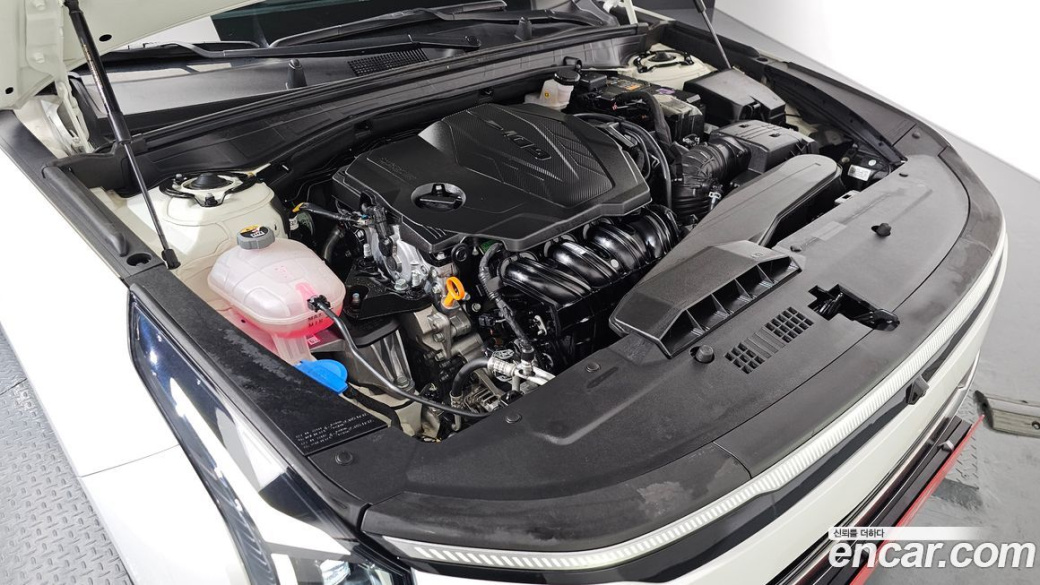 Kia K8 2.5 Gasoline 2WD, 2025