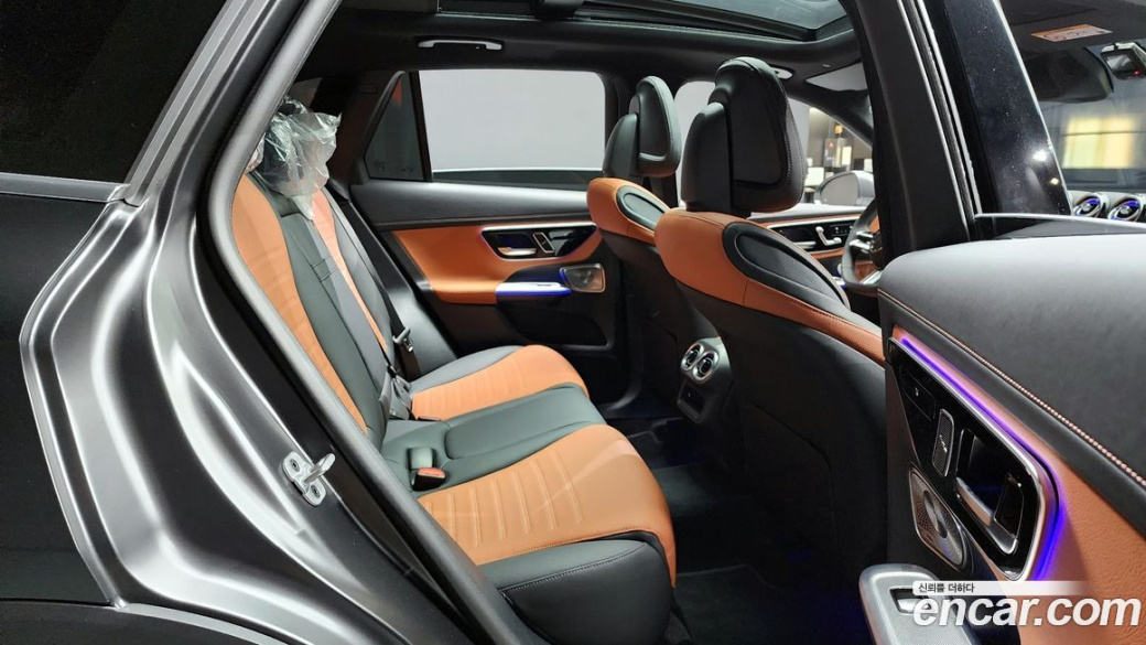 Mercedes-Benz GLC-Class GLC300 4MATIC AMG Line, 2025