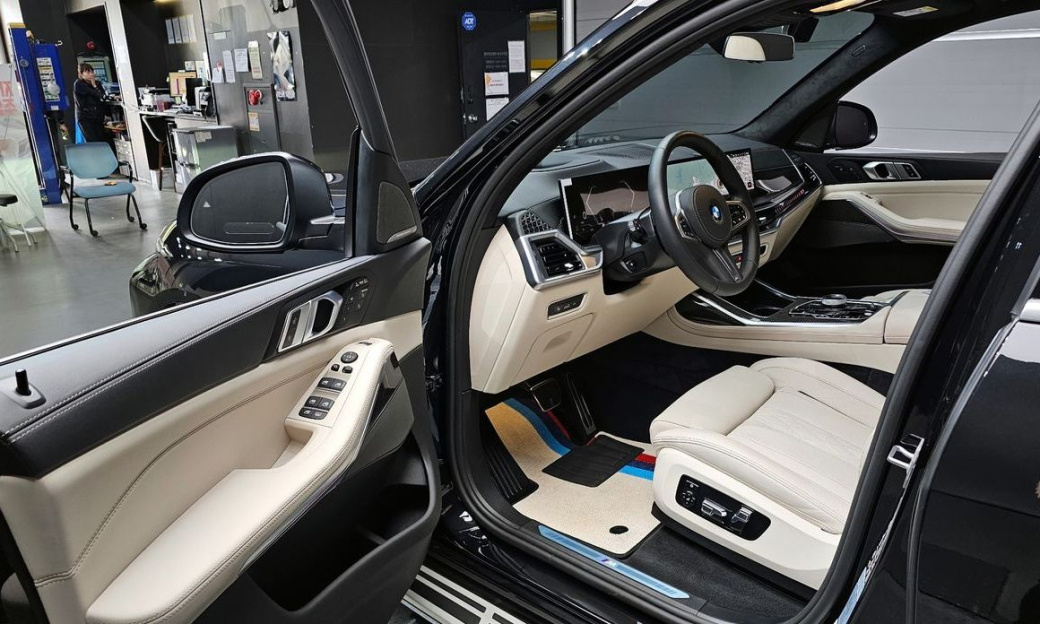 BMW X7 xDrive 40i M Sport 7STR, 2026