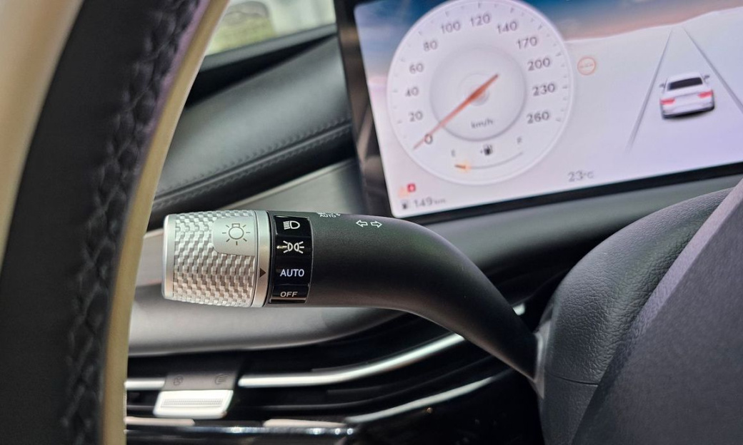 Genesis G80 Gasoline 2.5 Turbo AWD, 2025