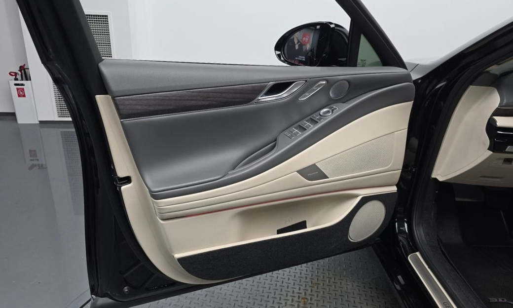 Genesis G80 Gasoline 2.5 Turbo AWD, 2025