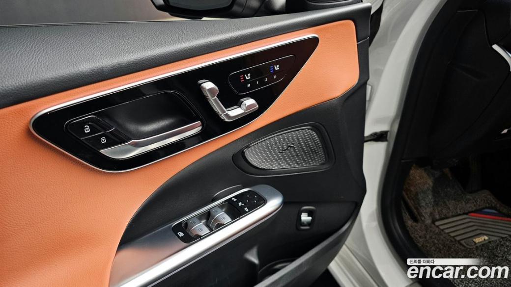 Mercedes-Benz C-Class C200 Avantgarde, 2025