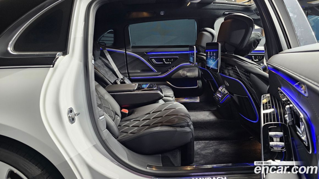 Mercedes-Benz S-Class Maybach S580 4MATIC, 2024