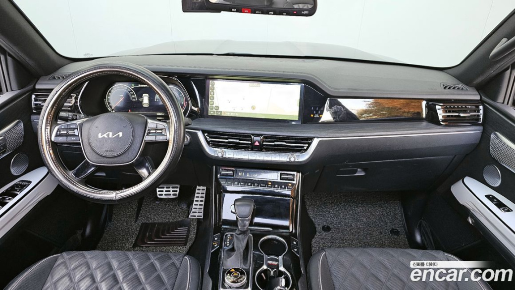 Kia Mohave Diesel 3.0 4WD 7-Seater, 2023