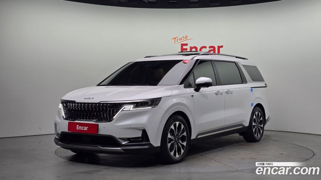 Kia Carnival 9-Seater Signature, 2023