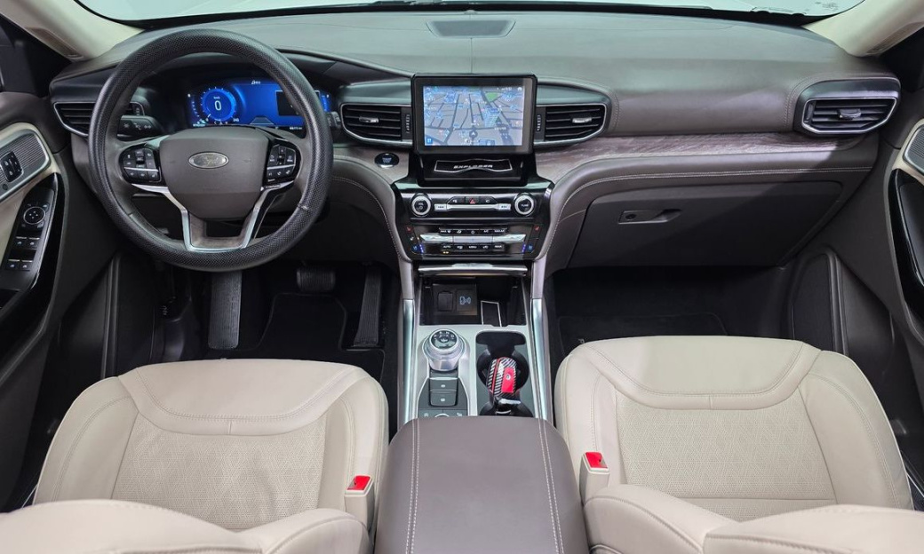 Ford Explorer 3.0 Platinum 4WD, 2022