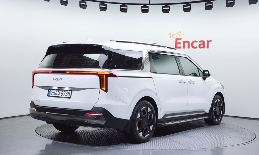 Kia Carnival 9-Seater Noblesse, 2025