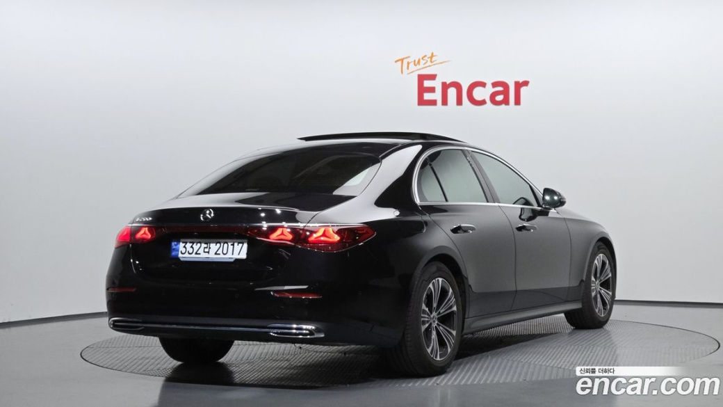 Mercedes-Benz E-Class E200 Avantgarde, 2024