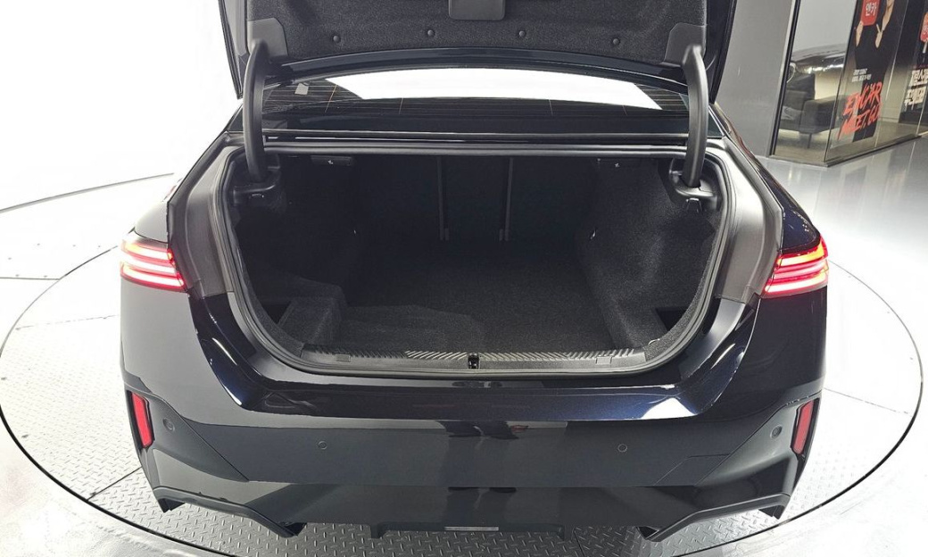 BMW 5-Series 520i M Sport, 2024