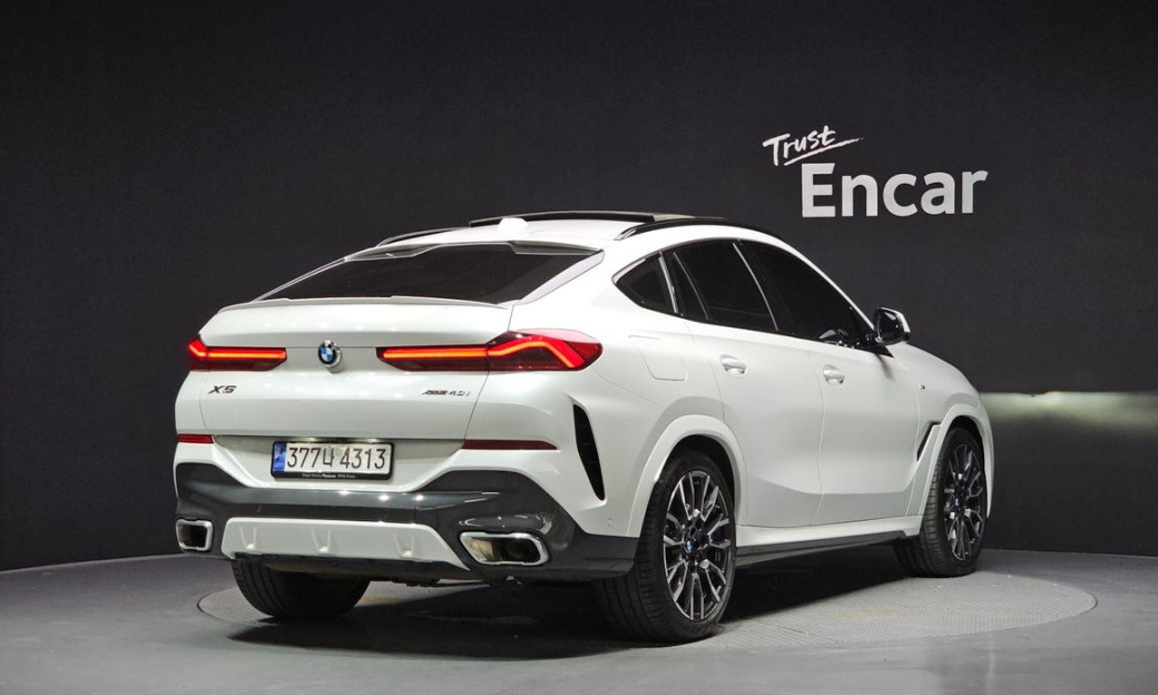 BMW X6 xDrive40i M Sport, 2024