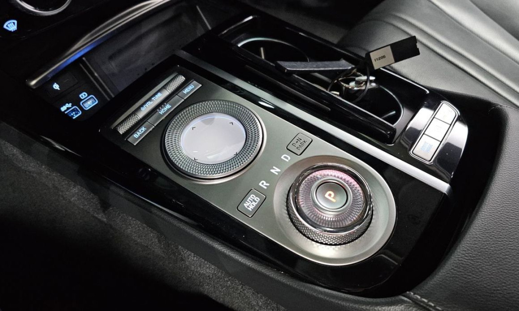 Genesis G80 Gasoline 2.5 Turbo AWD, 2022