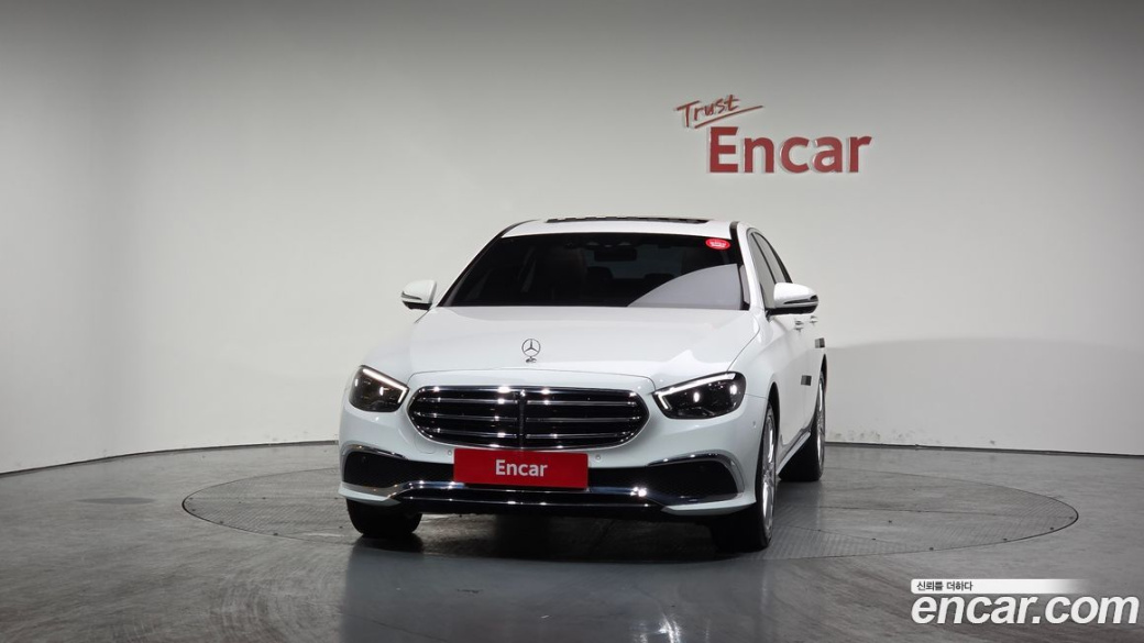 Mercedes-Benz E-Class E220d 4MATIC Exclusive, 2022