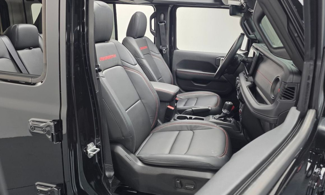 Jeep Wrangler 2.0 Sahara Power Top 4Door, 2025