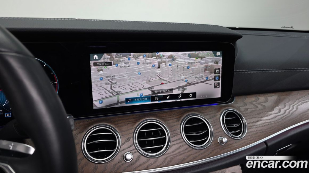 Mercedes-Benz E-Class E220d 4MATIC Exclusive, 2022