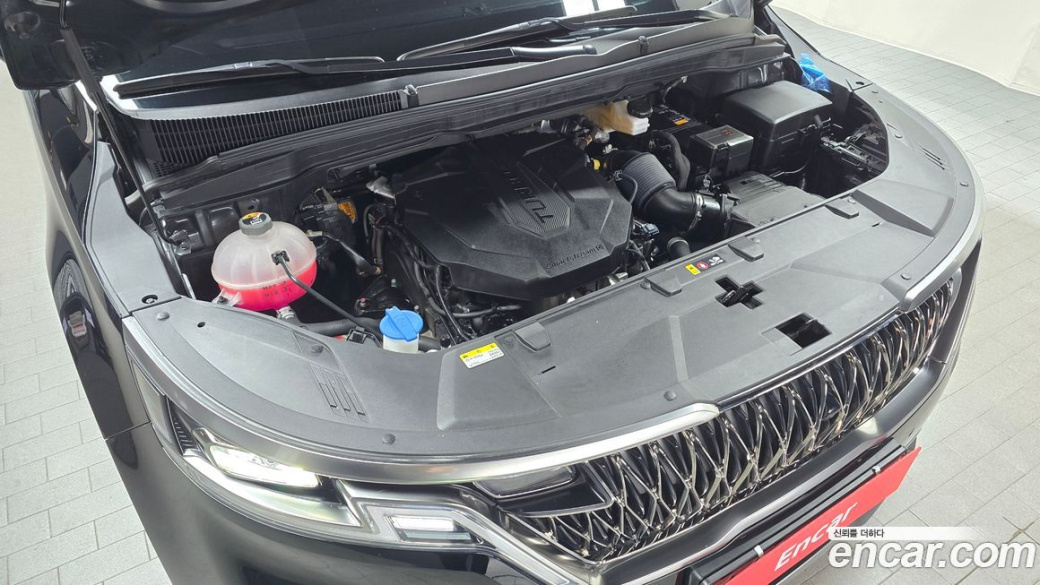 Kia Carnival 9-Seater Noblesse, 2023