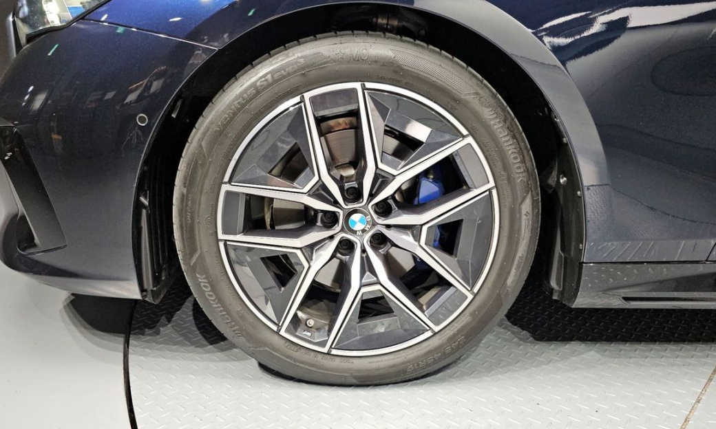 BMW 5-Series 520i M Sport, 2024