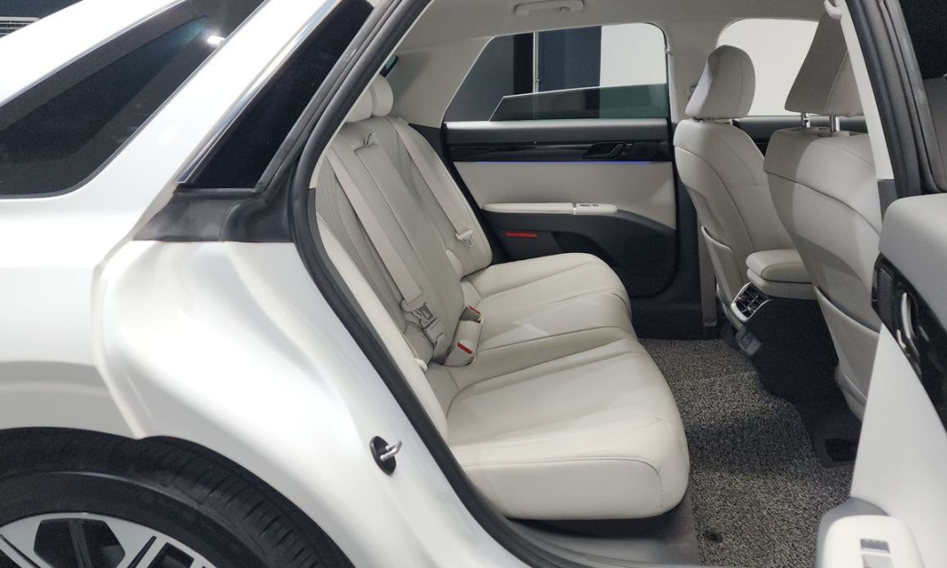 Hyundai Grandeur 2,5 Gasoline 2WD, 2023