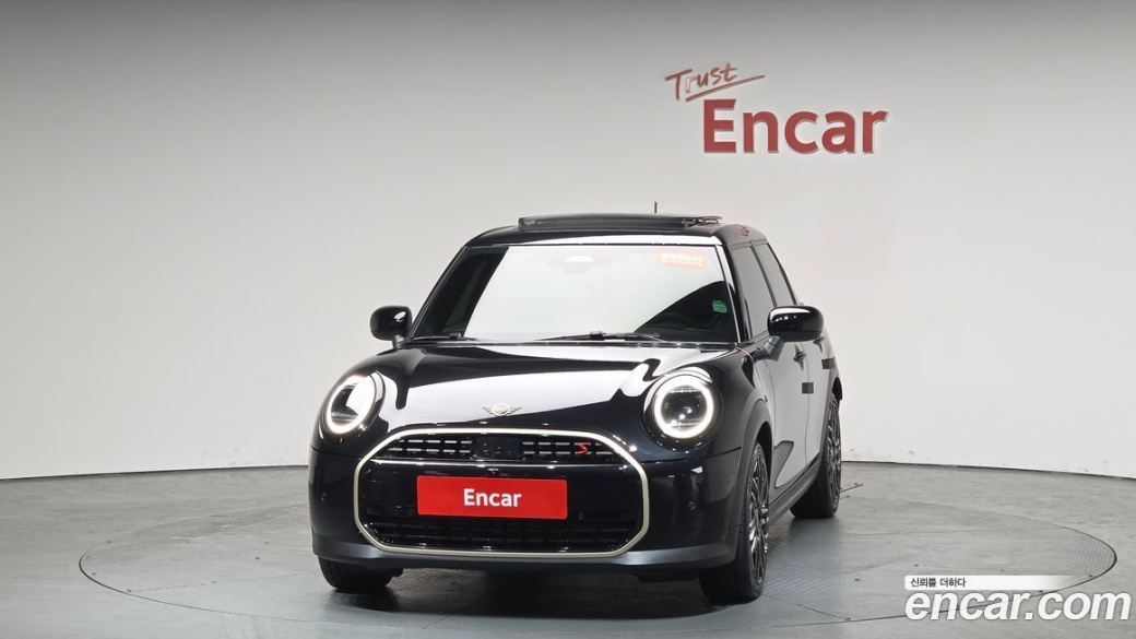Mini Cooper 5 Door Favoured, 2025