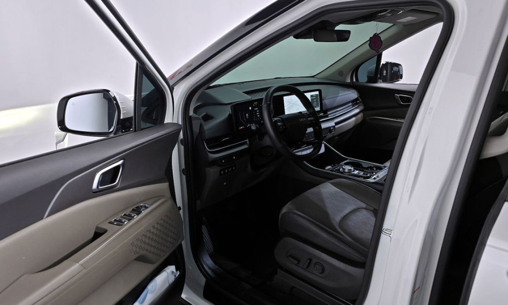 Kia Carnival 9-Seater Noblesse, 2025