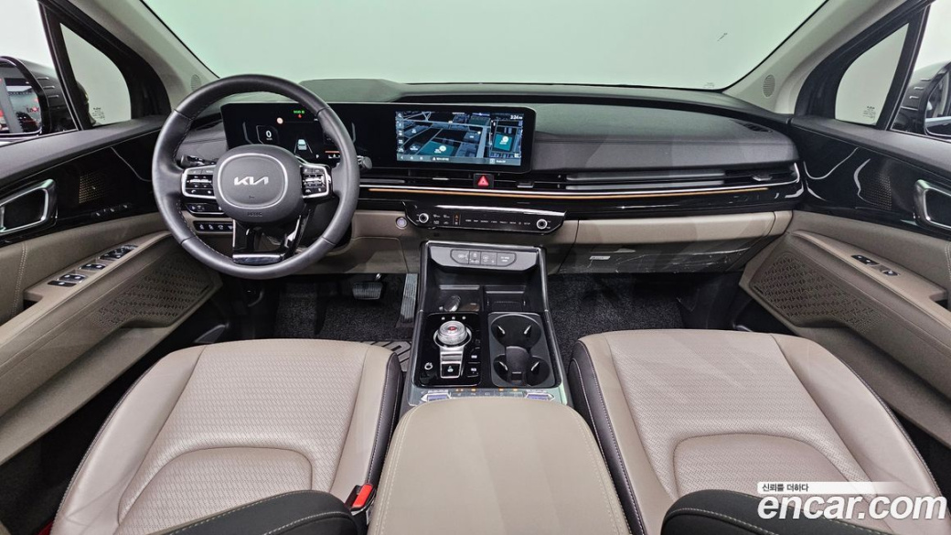 Kia Carnival 7-Seater Gravity, 2024