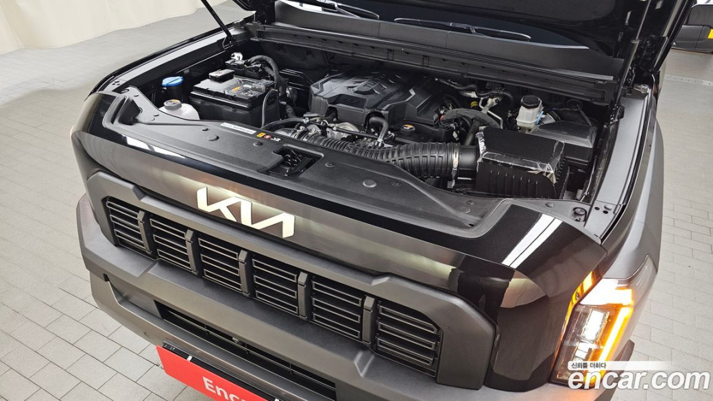 Kia Tasman 2.5T Gasoline 4WD, 2026