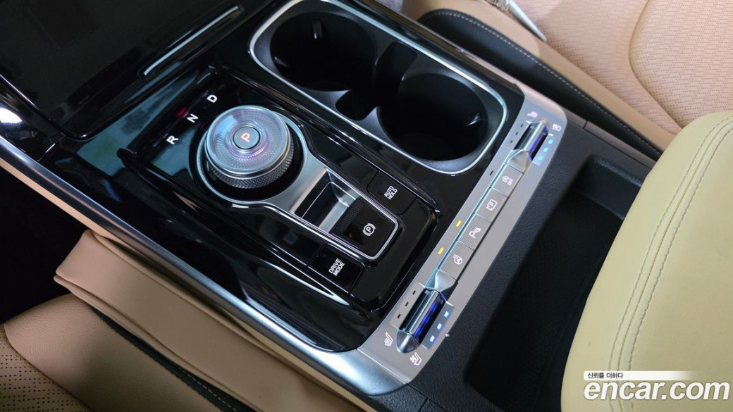Kia Carnival 9-Seater Noblesse, 2022