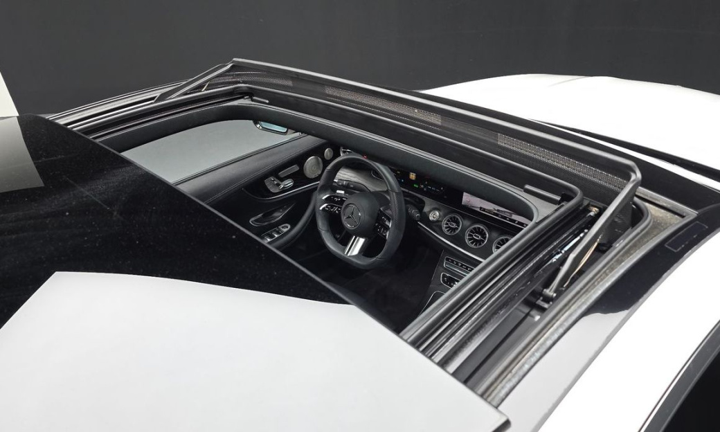 Mercedes-Benz E-Class E300d 4MATIC Coupe, 2022