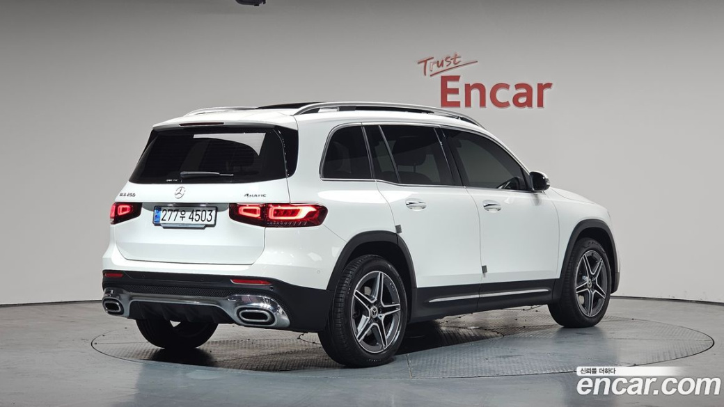 Mercedes-Benz GLB-Class GLB250 4MATIC, 2023