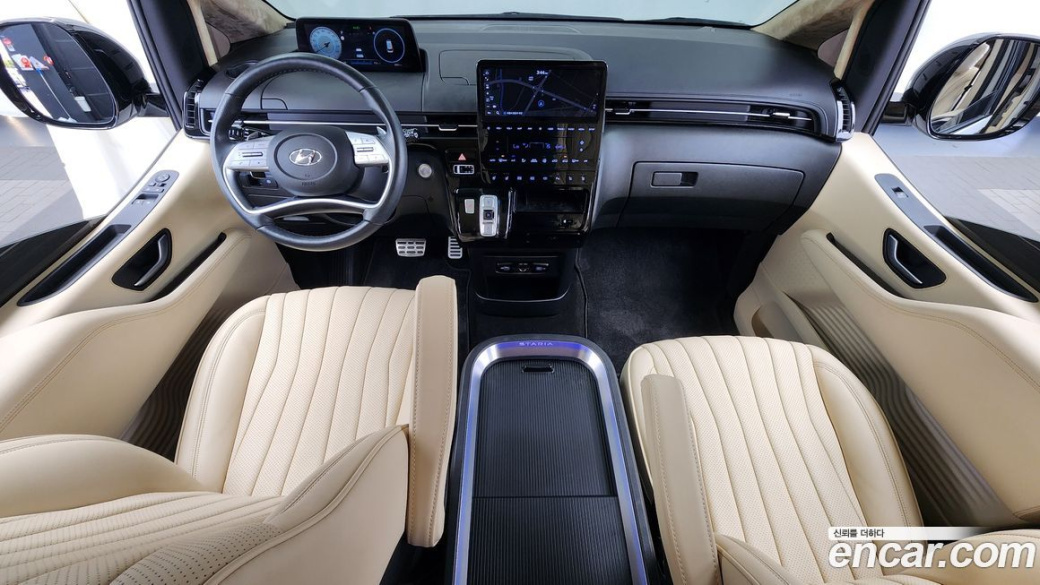 Hyundai Staria 2WD Limousine (Special Vehicle), 2022
