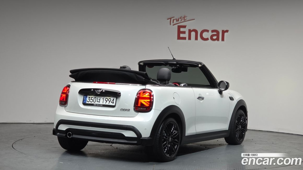 Mini Cooper Convertible Classic, 2024