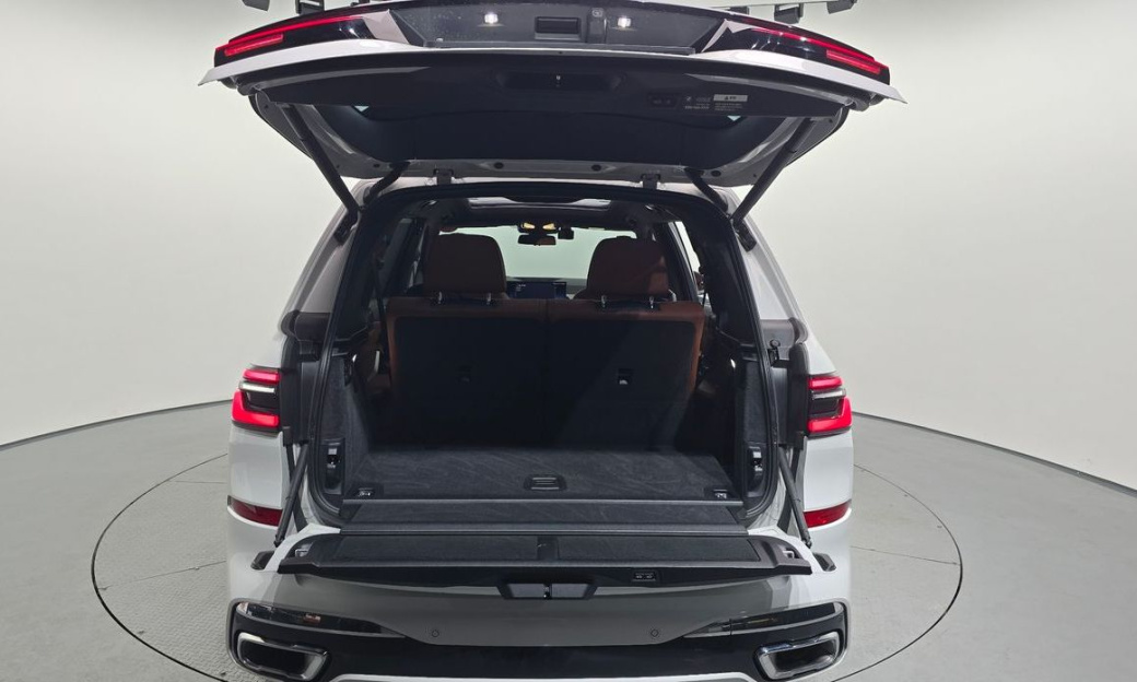 BMW X7 xDrive 40i M Sport 6STR, 2024