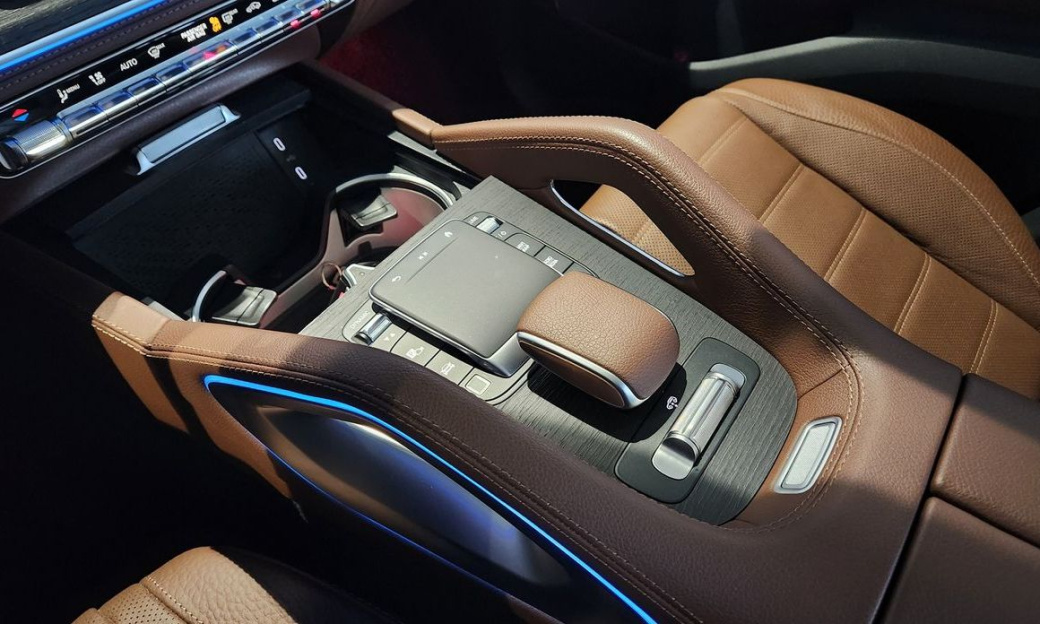 Mercedes-Benz GLE-Class GLE450 4MATIC, 2025