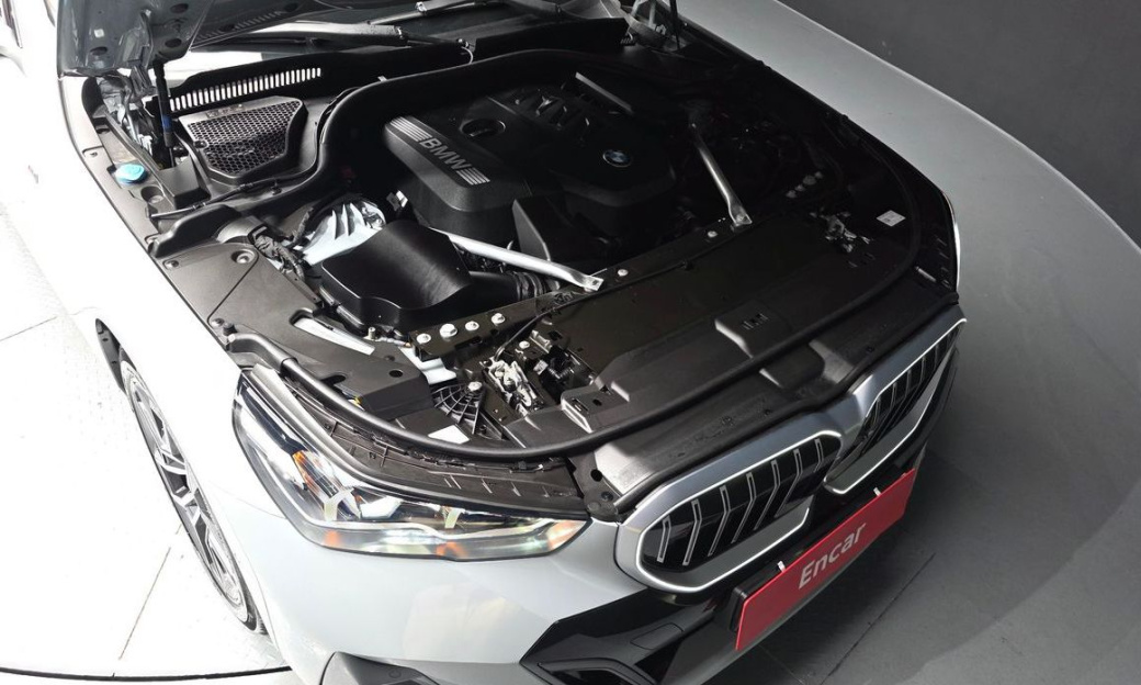 BMW 5-Series 520i M Sport, 2024
