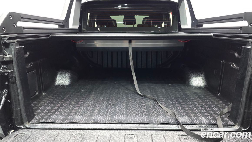 Kia Tasman 2.5T Gasoline 4WD, 2026