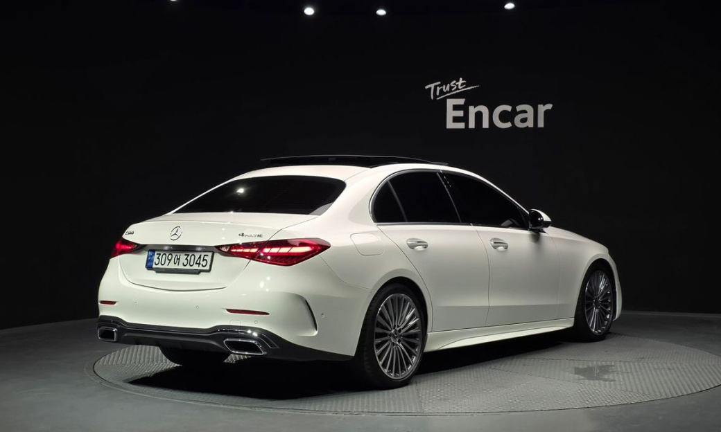 Mercedes-Benz C-Class C300 4MATIC AMG Line, 2023
