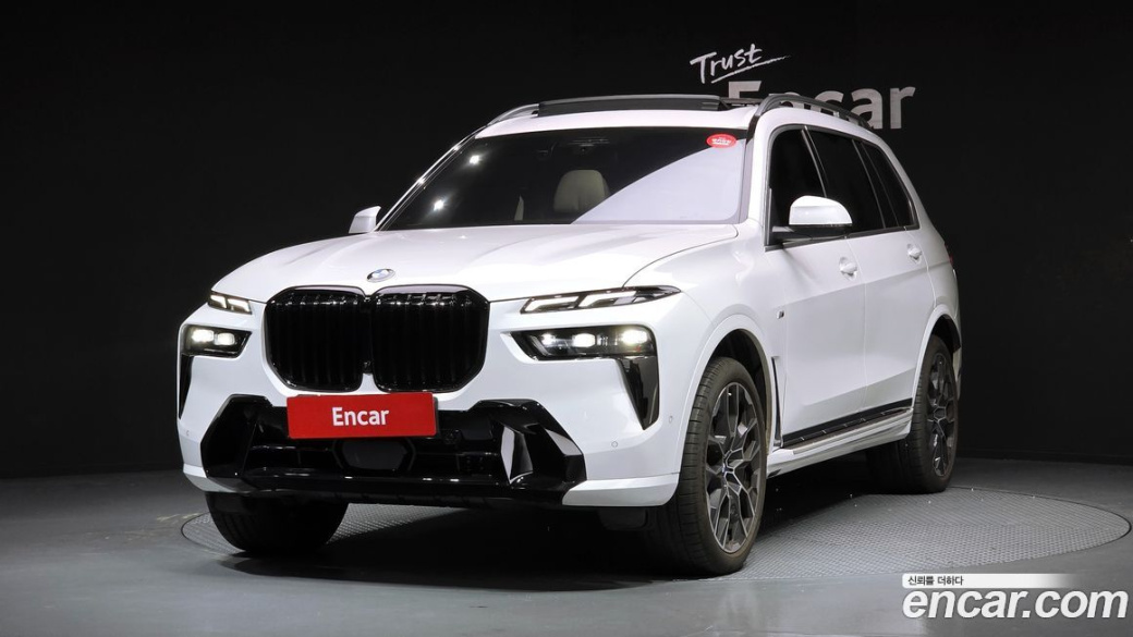 BMW X7 xDrive 40d M Sport 7 STR, 2025