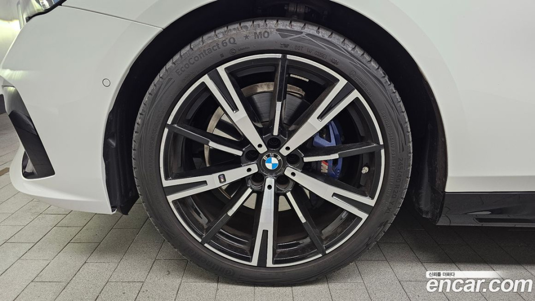 BMW 5-Series 530i xDrive M Sport, 2024